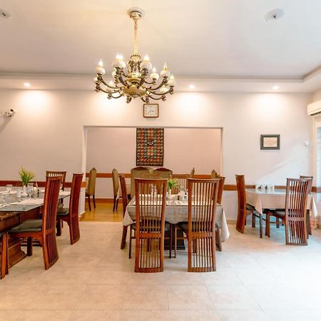 Vip House Hotel Пешавар Екстериор снимка
