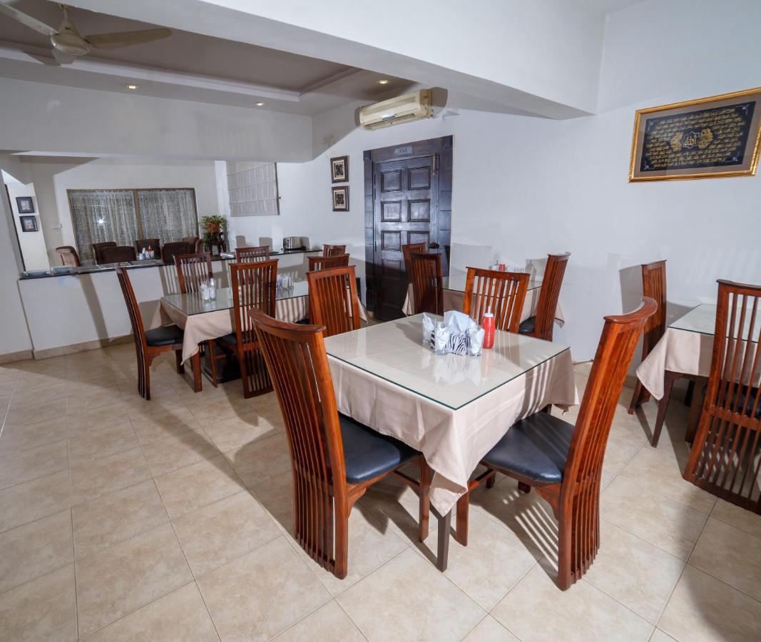 Vip House Hotel Пешавар Екстериор снимка