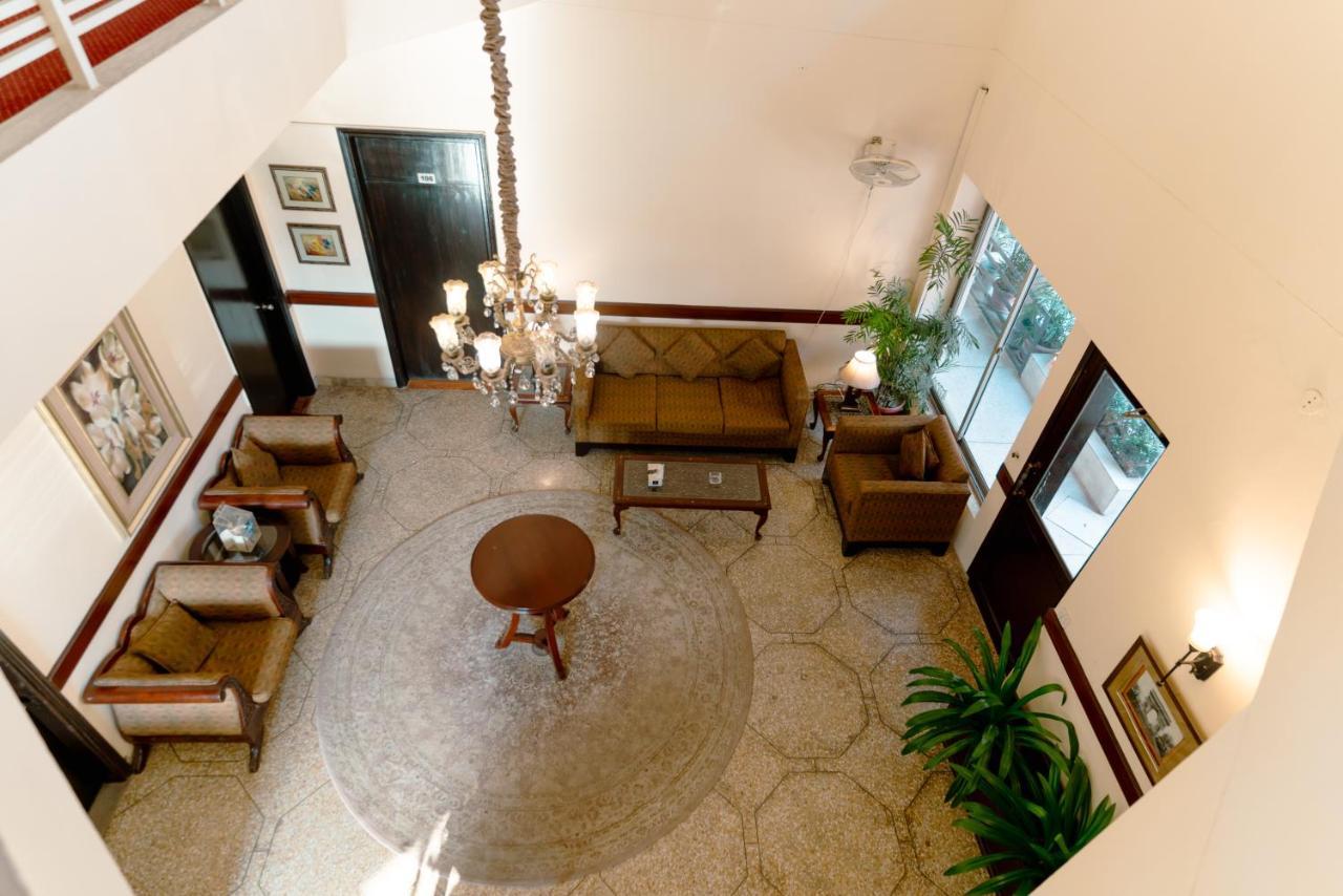 Vip House Hotel Пешавар Екстериор снимка