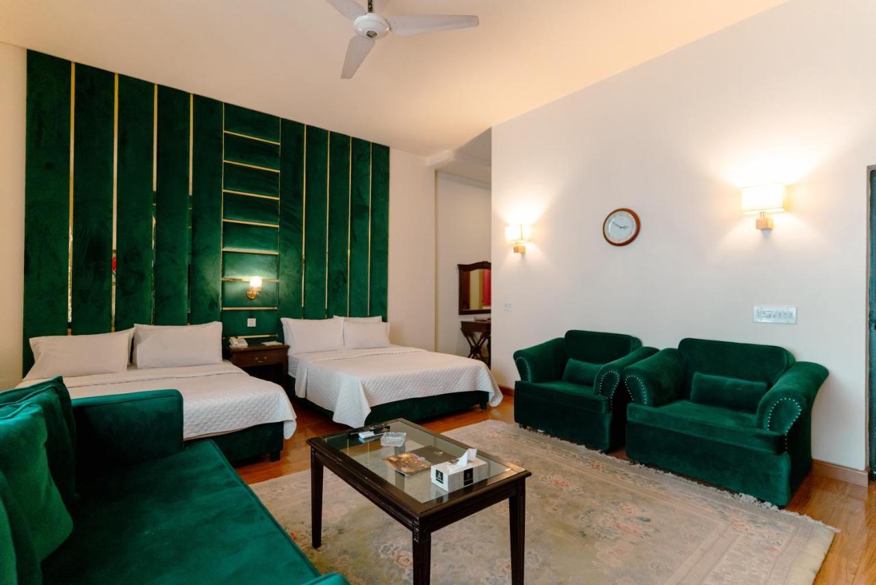 Vip House Hotel Пешавар Екстериор снимка
