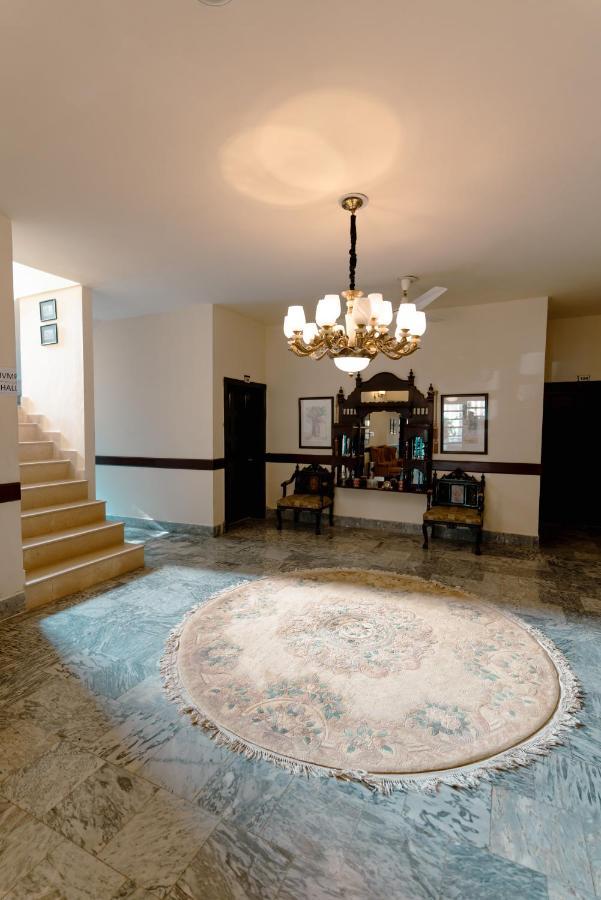 Vip House Hotel Пешавар Екстериор снимка